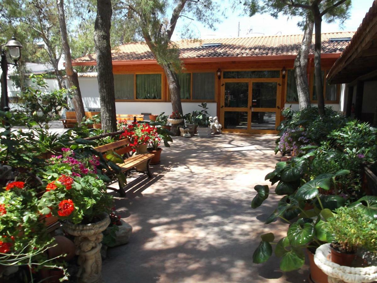 Residence Village Lido Del Gargano Rodi Garganico Kültér fotó
